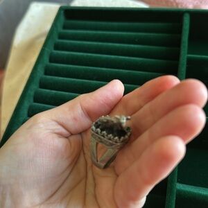 Goat in a pen ring Size 5